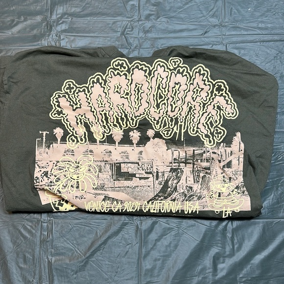 H&M Tee Shirt Size S - Picture 2 of 3